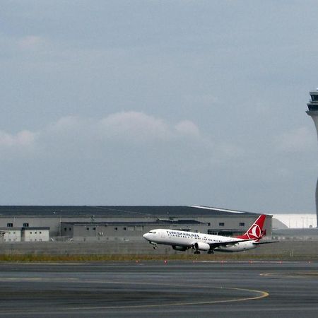 Tayakadin Neighbor Airport Apartment المظهر الخارجي الصورة