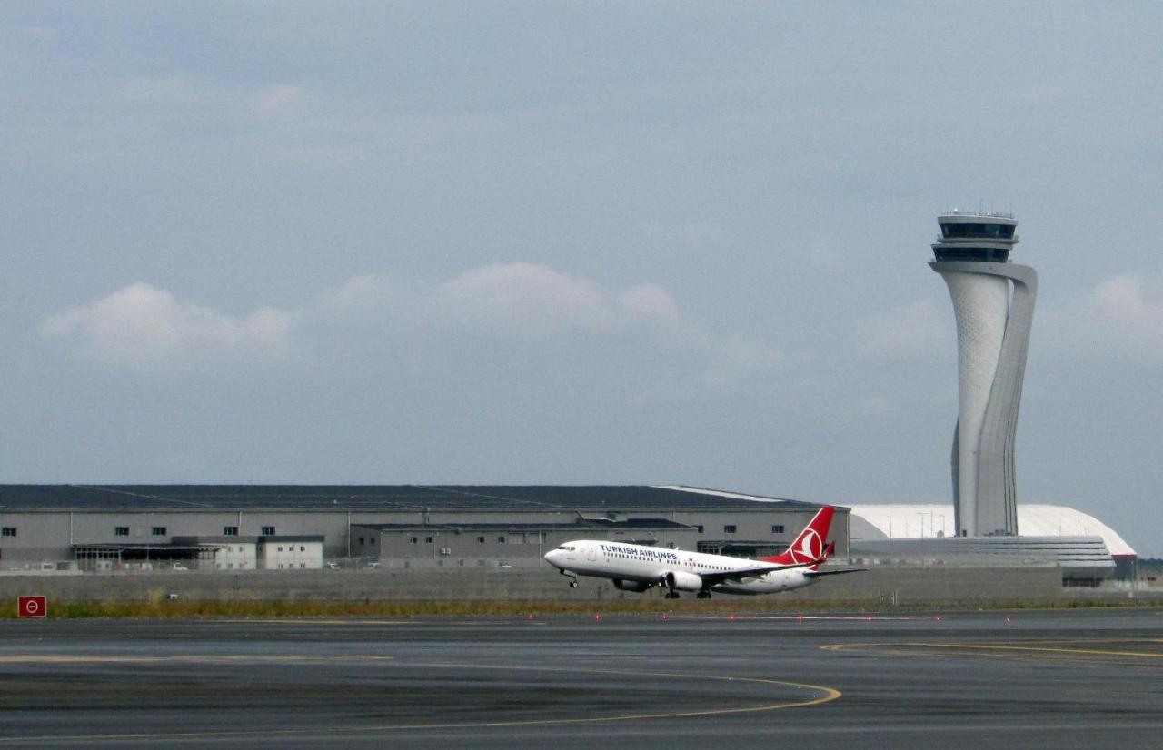 Tayakadin Neighbor Airport Apartment المظهر الخارجي الصورة
